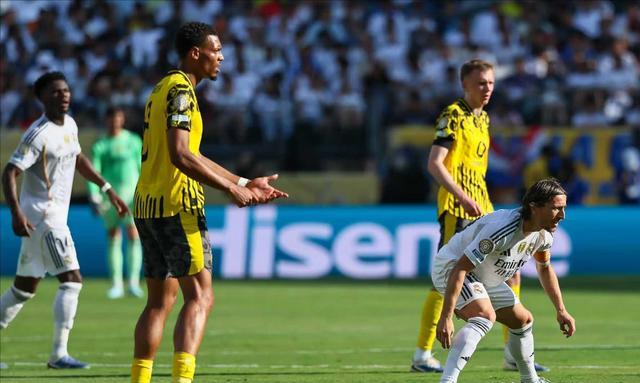 包含皇家马德里篮球队训练开放日,今晨状态回暖引观众欢呼,意甲在即,细节决定成败的词条 包含皇家马德里篮球队训练开放日,今晨状态回暖引观众欢呼,意甲在即,细节决定成败的词条