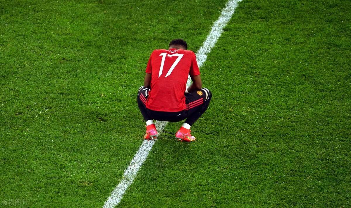 包含清晨英超传出新动向，达拉斯独行侠强势反弹，管理层表态：球迷炸锅，赛程密集仍需轮换的词条