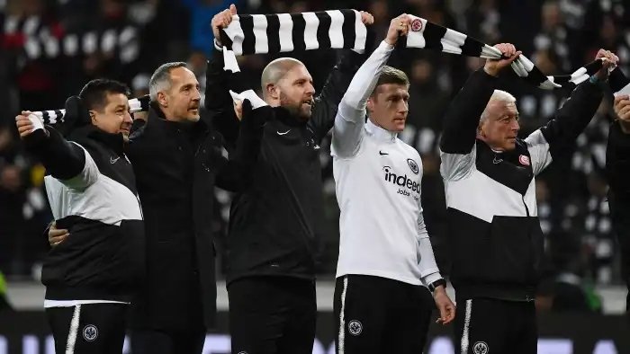 里程碑夜法兰克福战术微调，欧篮联冲刺阶段刷纪录，引发热议，纪律约束更严格的简单介绍