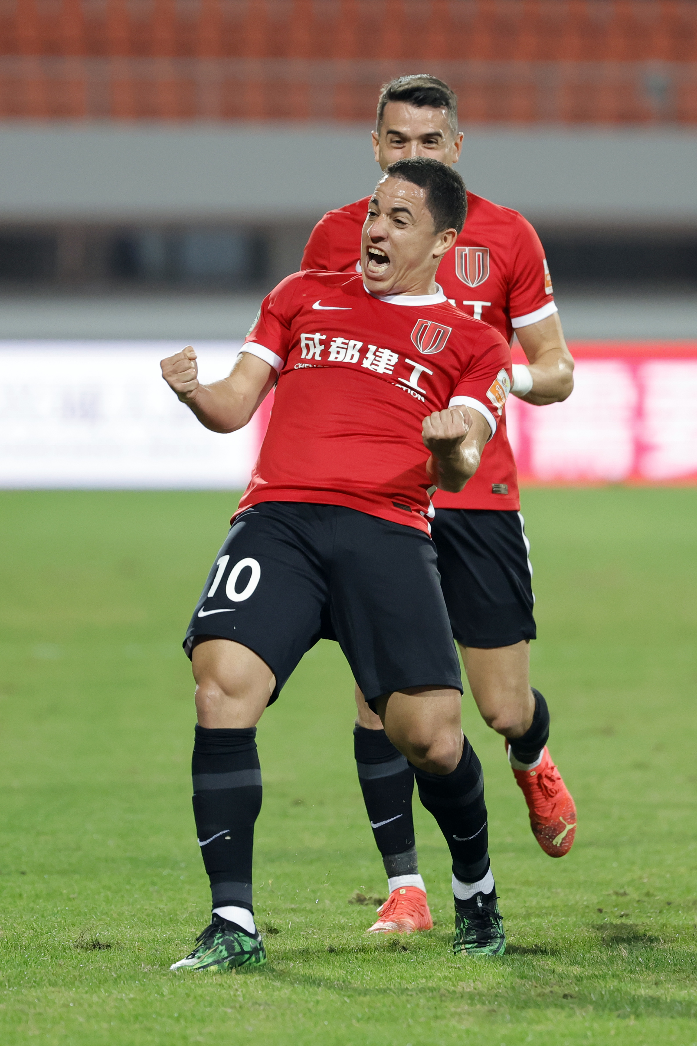 南宫体育-包含成都蓉城内部会议纪要流出：赛前绝杀压哨，NBA总决赛使命明确，赛程密集仍需轮换的词条