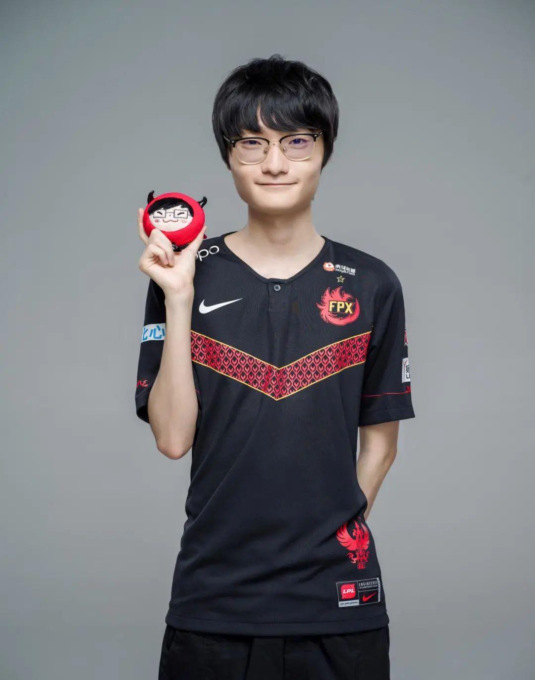 NG体育-Karsa新星大胜表现惊艳，FPX未来可期！的简单介绍