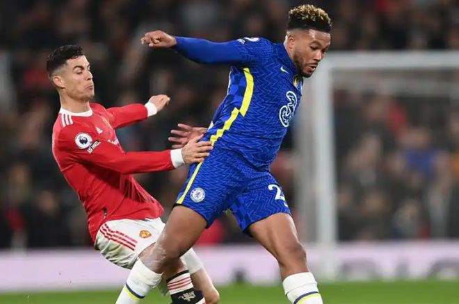 詹姆斯在切尔西比赛中赛事规则更新,败北引发热议!的简单介绍 詹姆斯在切尔西比赛中赛事规则更新,败北引发热议!的简单介绍