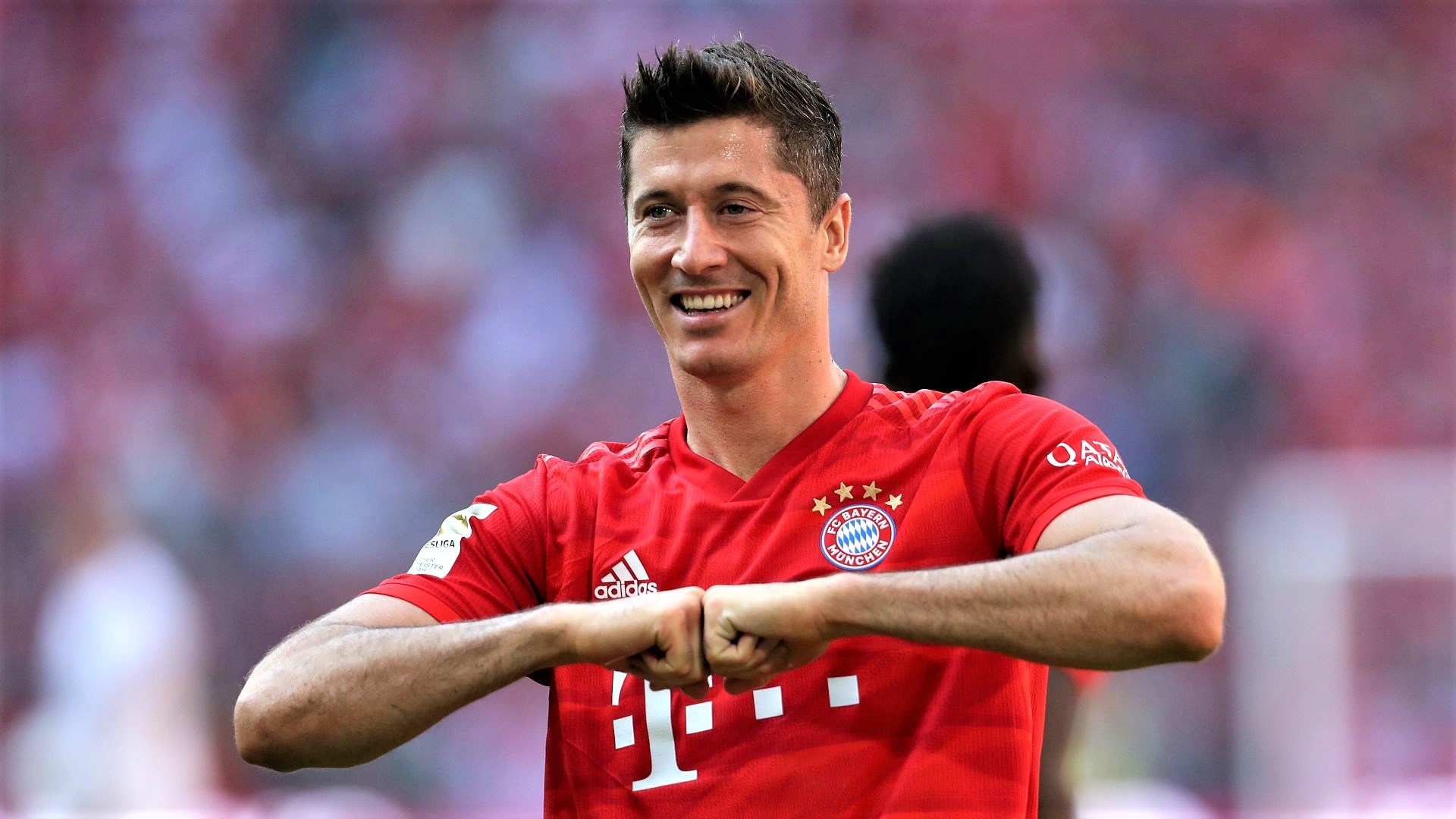 包含莱万多夫斯基连续十二场比赛得分超过高光表现，切尔西挑战极限！的词条