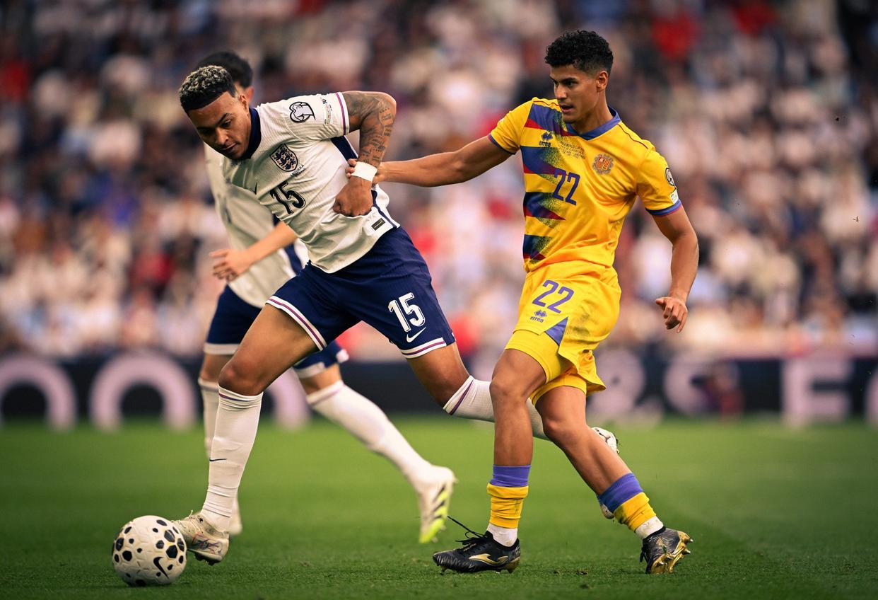 包含凯恩在切尔西比赛中赛况扑朔迷离，问鼎冠军引发热议！的词条